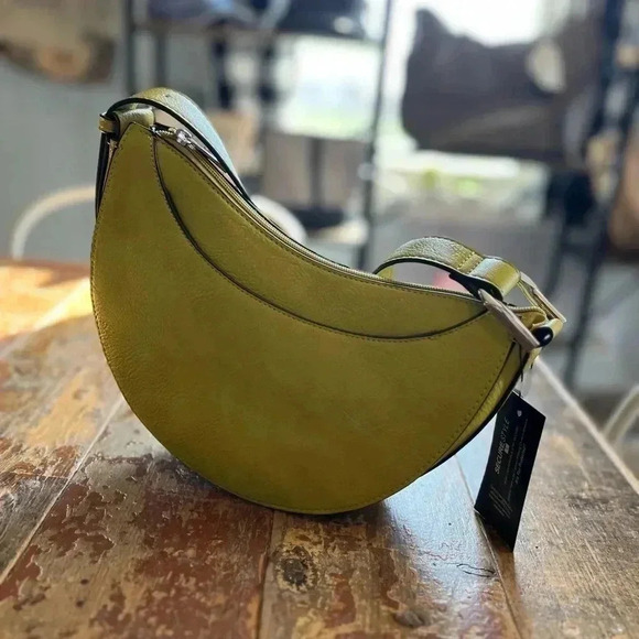 K Carroll Gianna crossbody vegan bag, RFID,inside cardholder/zip pocket NWT - Picture 6 of 6